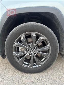 تۆیۆتا ڕاڤ 4